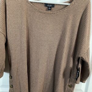 AUW Elbow length sleeve top